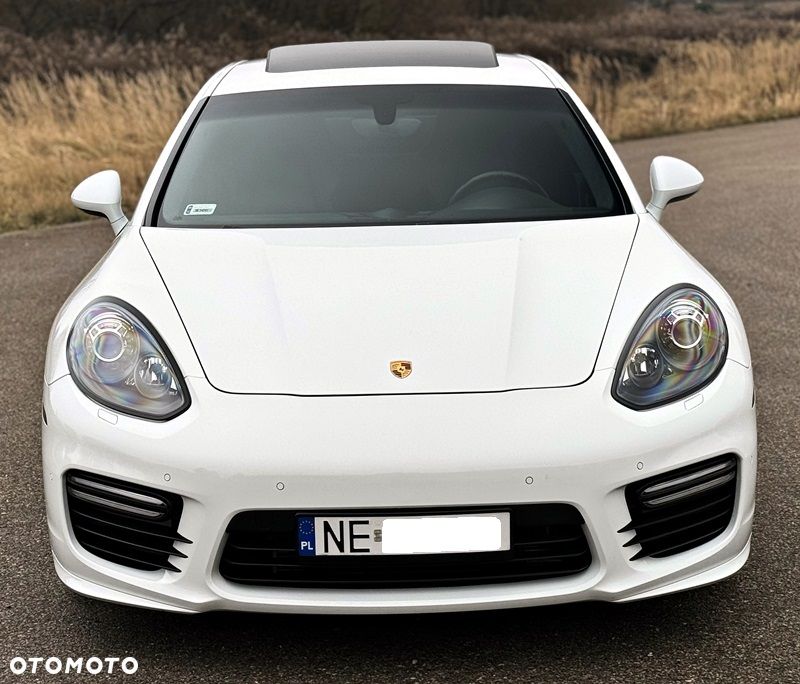 Porsche Panamera GTS PDK - 5