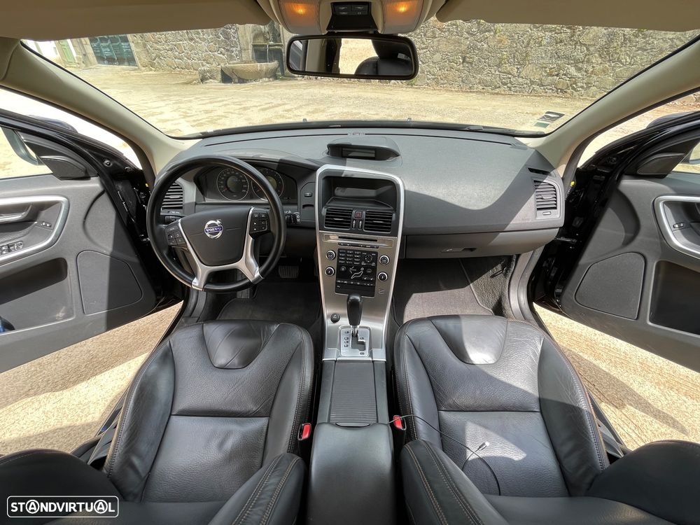 Volvo XC 60 2.4 D Geartronic - 14