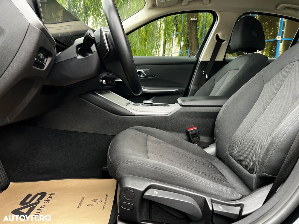 BMW Seria 3 318i AT - 16