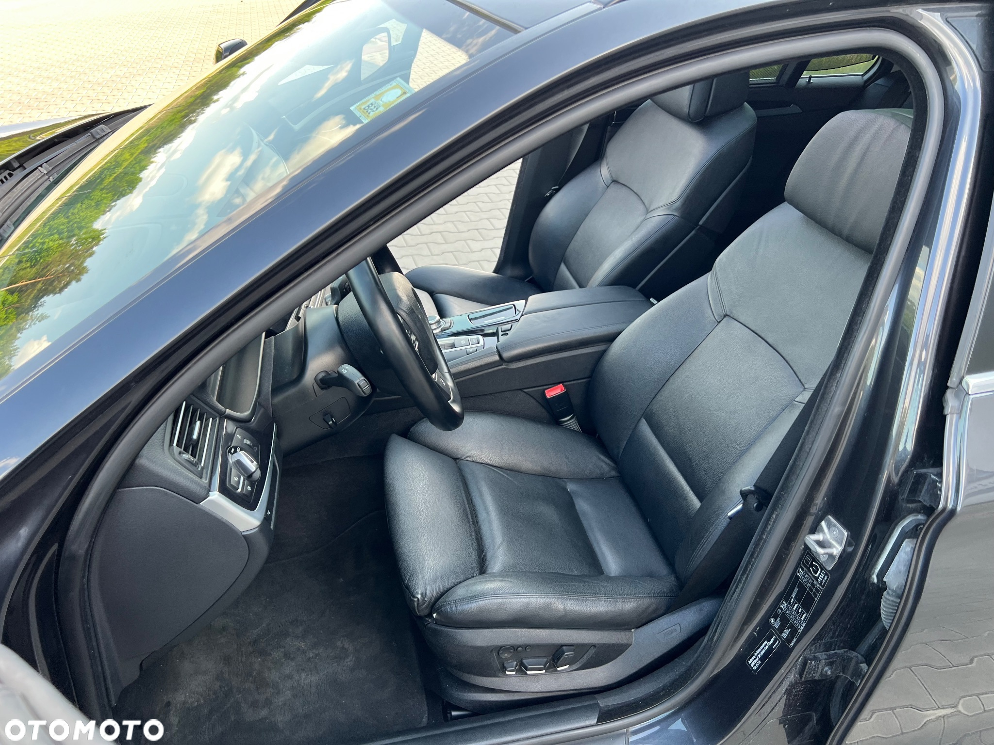 BMW Seria 5 520d Touring Luxury Line - 23