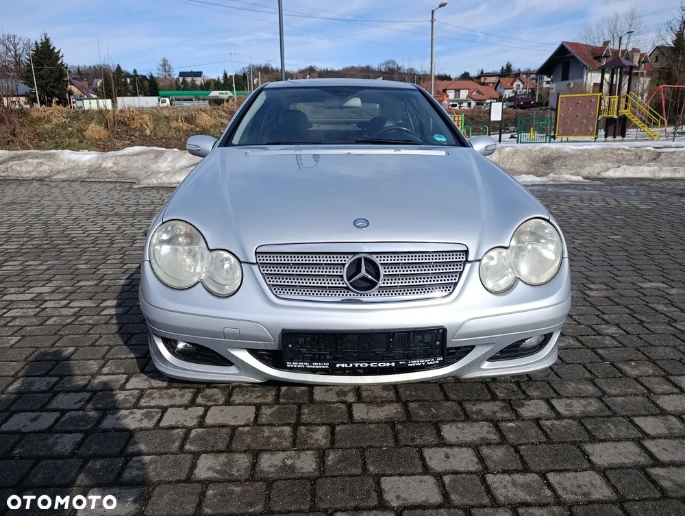 Mercedes-Benz Klasa C 200 Kompressor Sportcoupe - 3