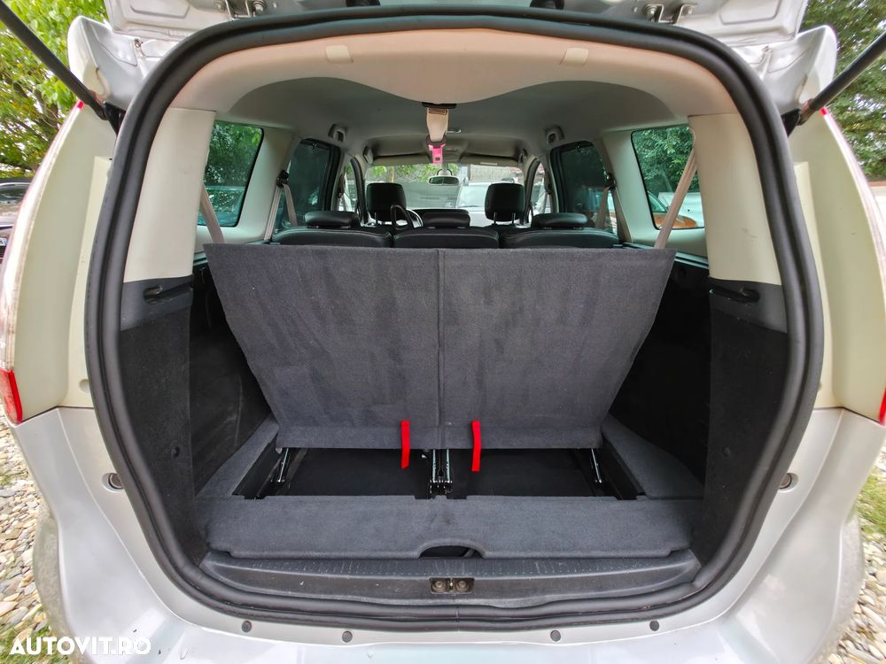 Renault Grand Scenic Energy dCi 130 Euro 6 S&S Bose Edition - 10