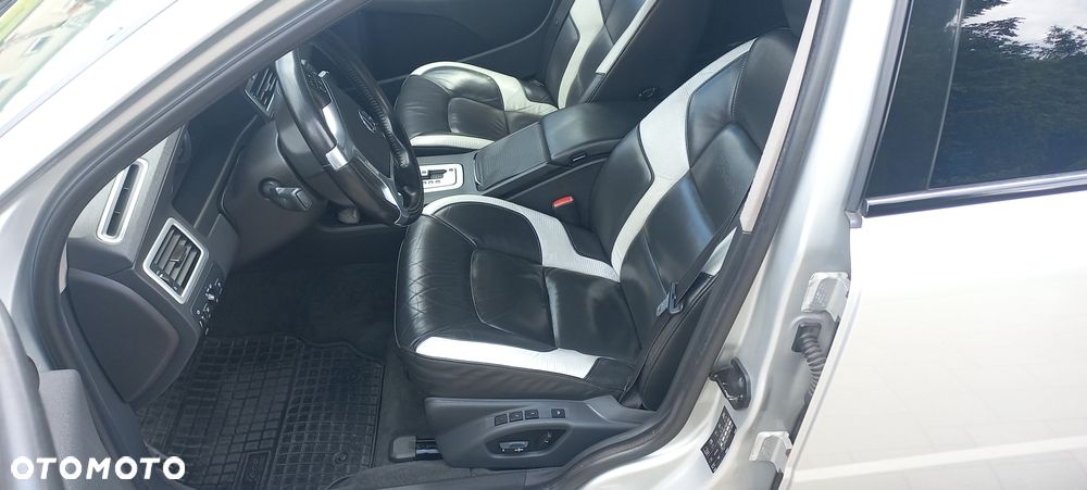 Volvo V70 D5 AWD R-Design Summum - 9