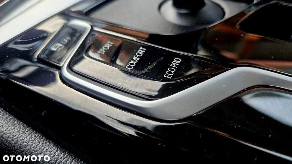 BMW Seria 5 520d Luxury Line sport - 34
