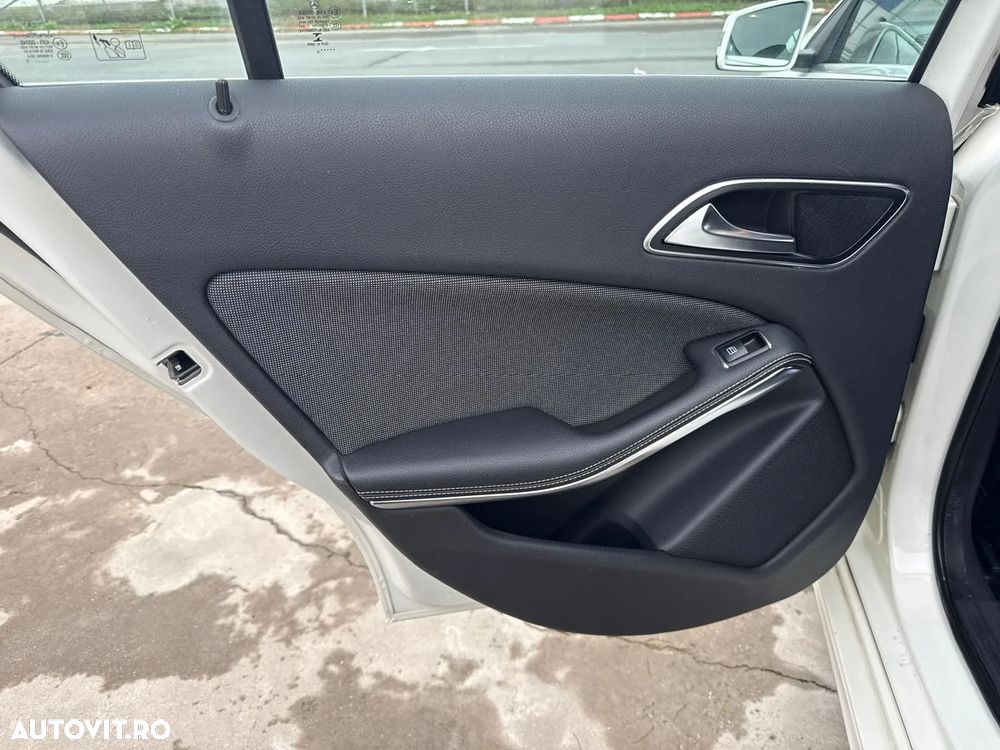 Mercedes-Benz A 200 CDI (BlueEFFICIENCY) 7G-DCT Style - 38