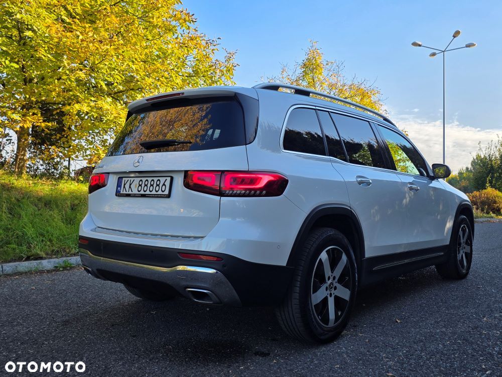 Mercedes-Benz GLB - 8