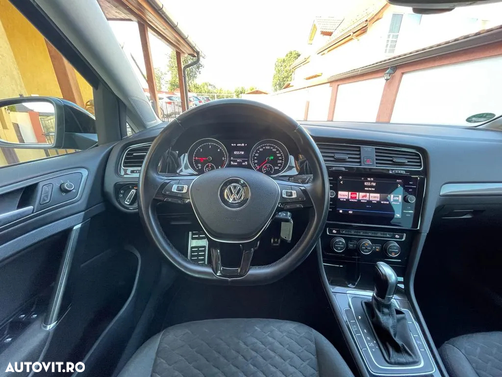 Volkswagen Golf 1.6 TDI SCR DSG Join - 11