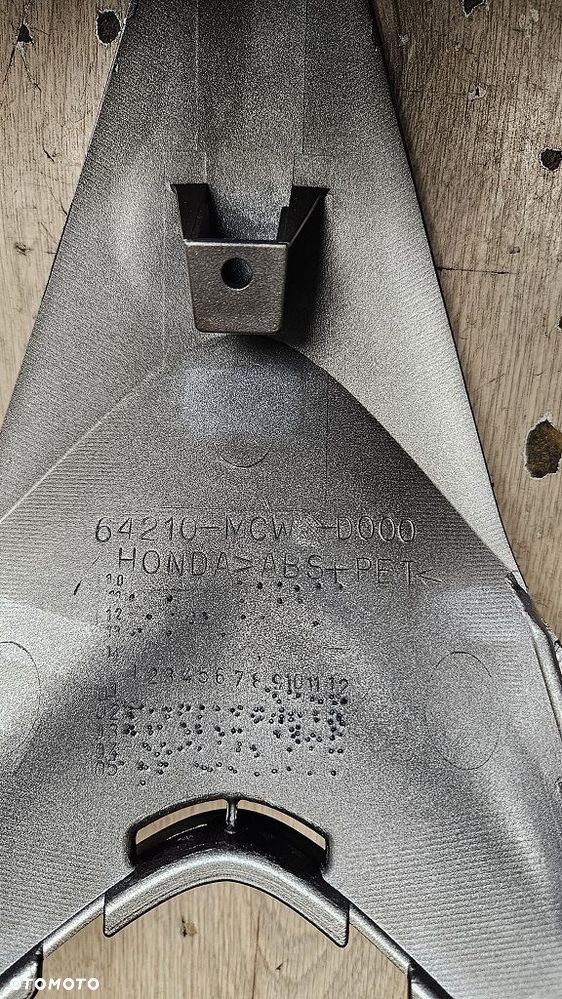 Czasza owiewka Honda VFR 800 V-Tec  64210-MCW-D00ZF - 10