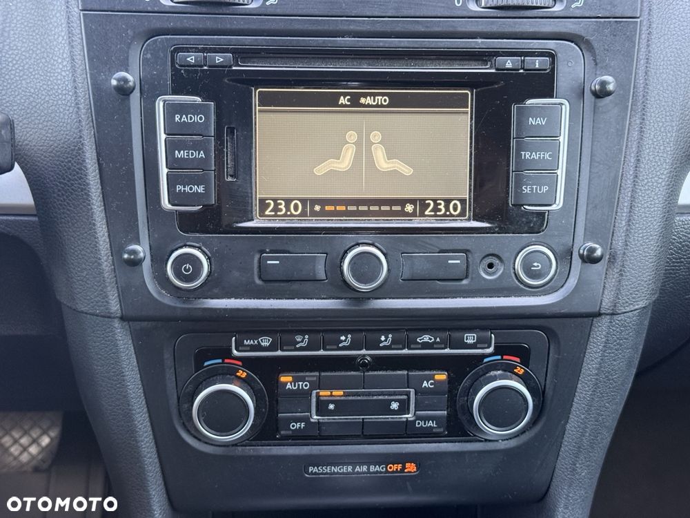 Volkswagen Golf - 13