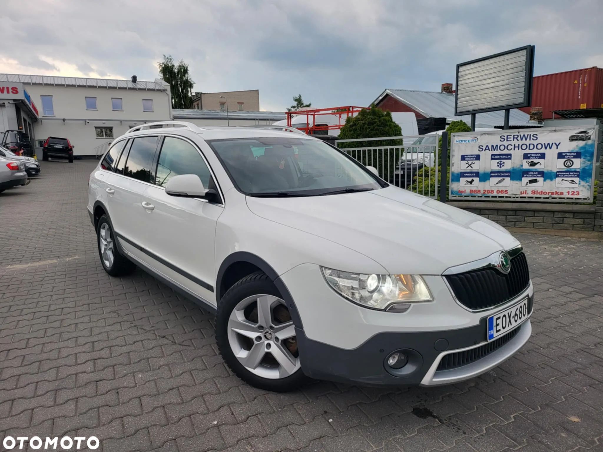 Skoda Superb 2.0 TDI Platinum Outdoor DSG - 1