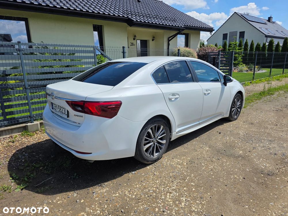 Toyota Avensis 2.0 D-4D Prestige - 4