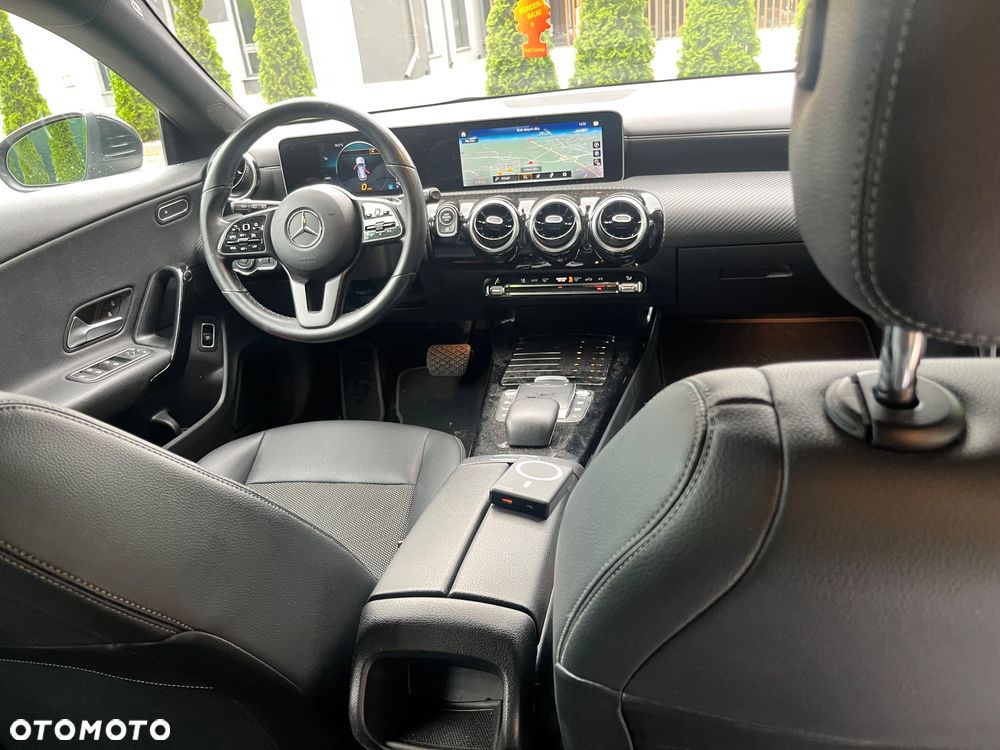 Mercedes-Benz CLA 180 d 7G-DCT - 7