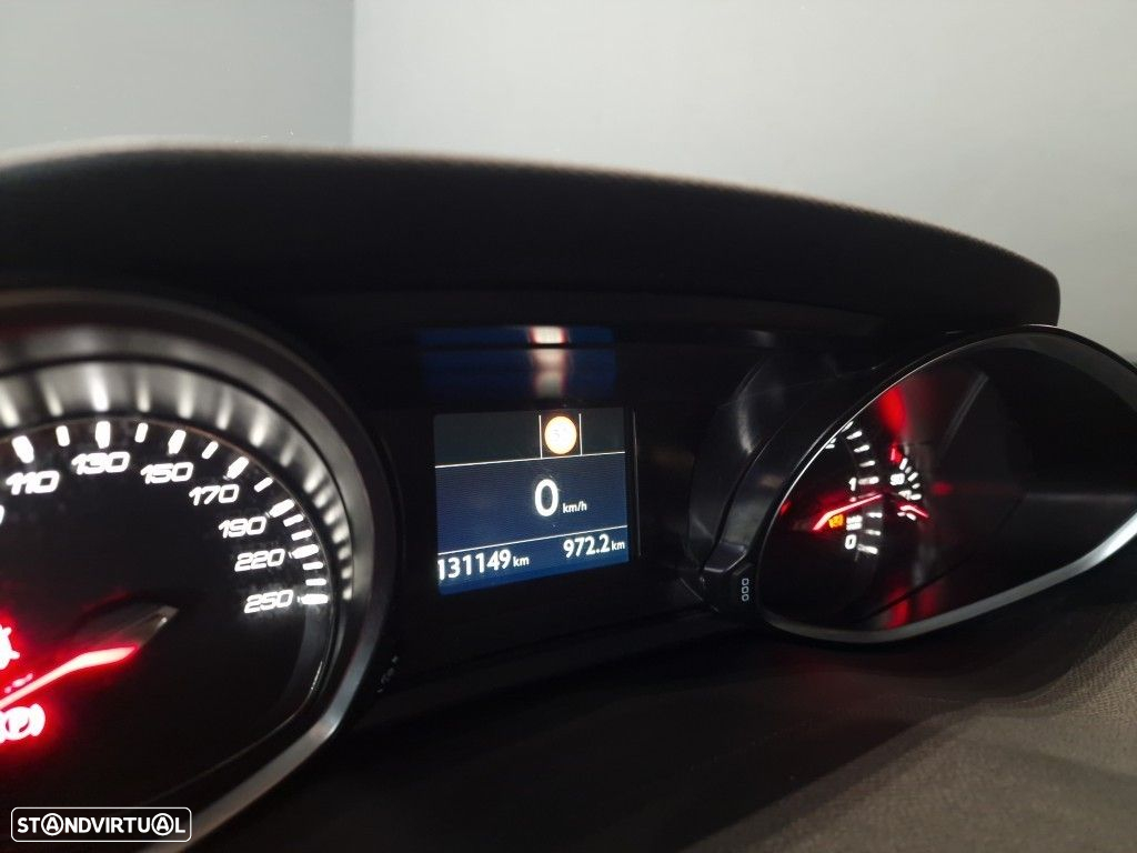 Peugeot 308 1.6 BlueHDi Allure J18 - 34
