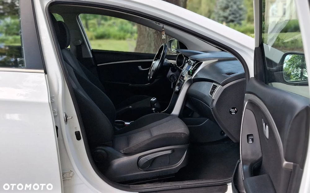 Hyundai i30 1.4 Trend - 15