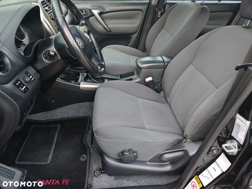 Toyota RAV4 D-4D 4x4 Sol - 7
