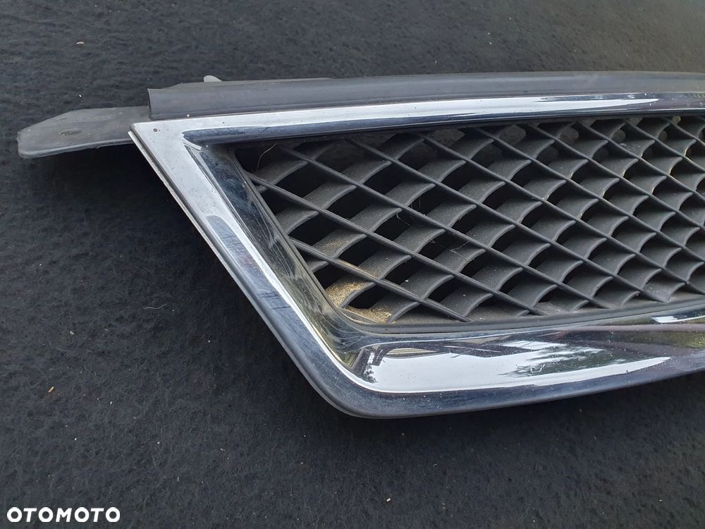 FORD FOCUS II MK2 GRILL CENTRALNY ATRAPA CHŁODNICY CHROM 4M51-8138-BB 4M51-8C436-AD - 2