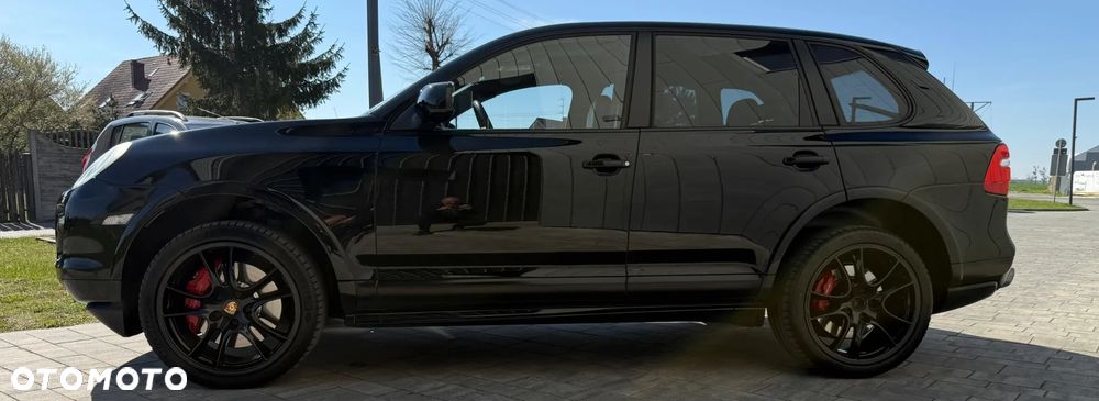 Porsche Cayenne Turbo - 6