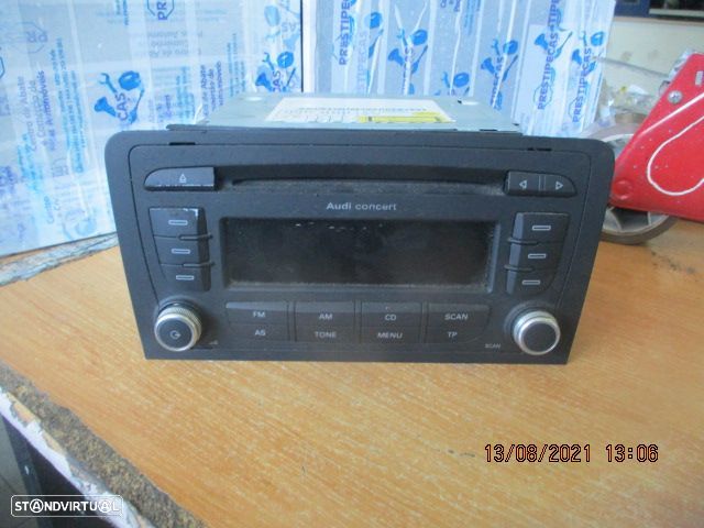 Radios 8P0035186S AUDI A3 2010 Blaupunkt - 1
