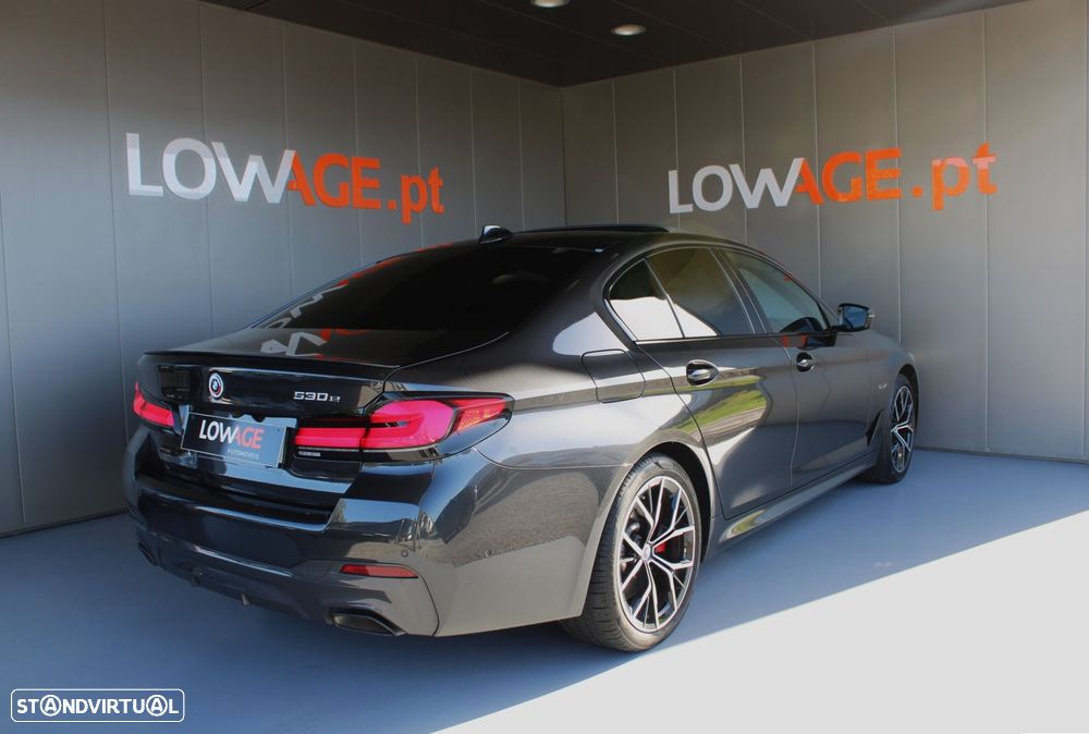 BMW 530 e Pack 50 anos M - 39