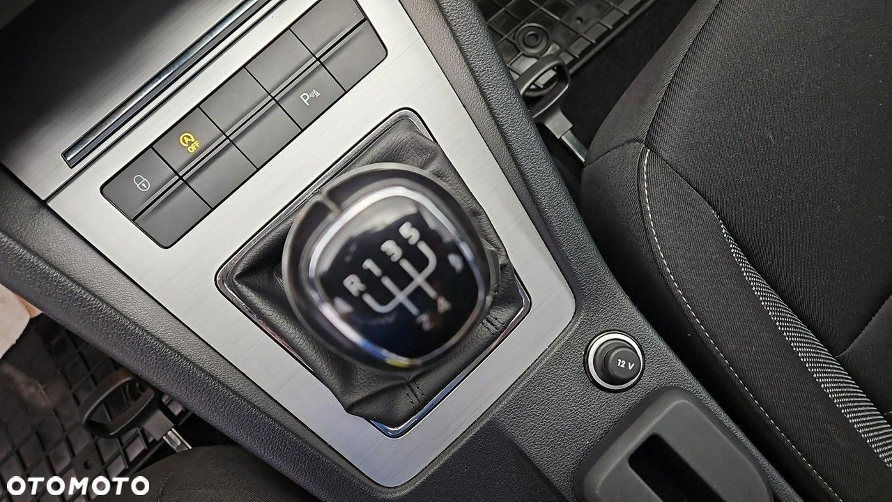 Skoda Octavia 1.6 TDI SCR Ambition - 19