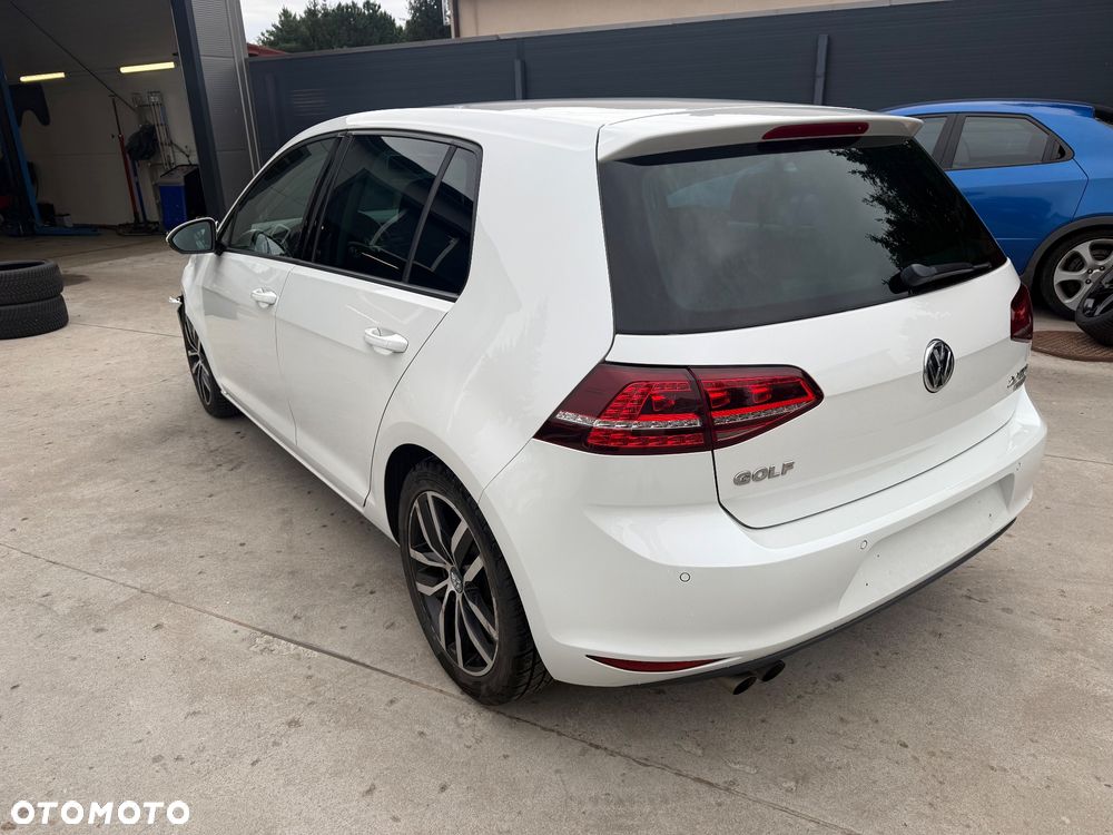 Volkswagen Golf 2.0 BlueTDI Highline - 8