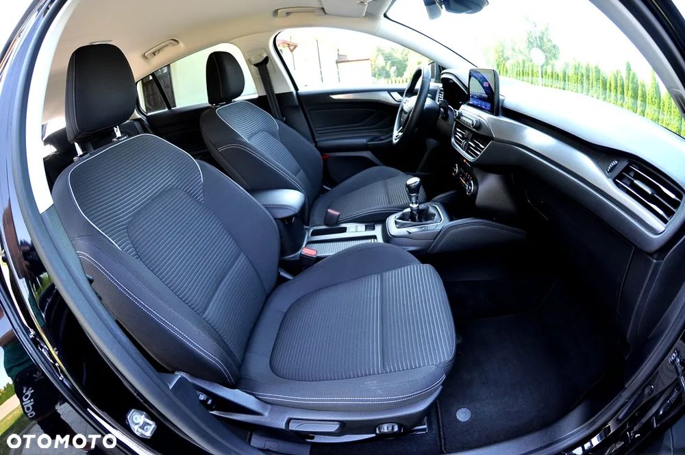 Ford Focus 1.5 EcoBlue Start-Stopp-System TITANIUM X - 20