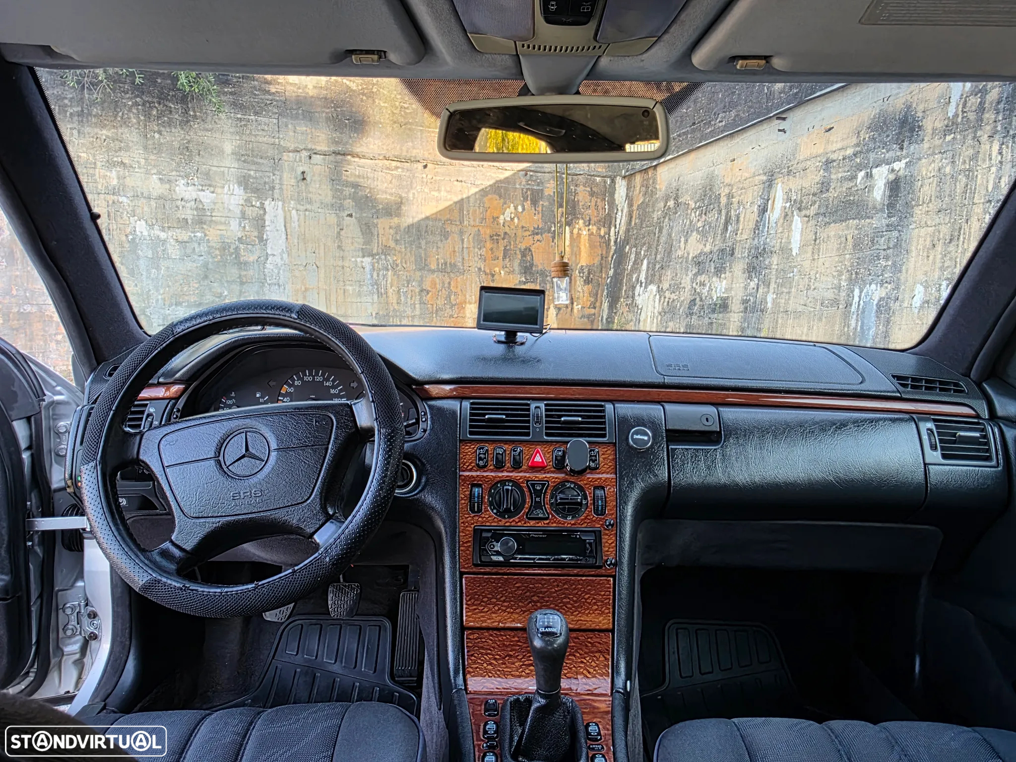 Mercedes-Benz E 290 TD Elegance - 6
