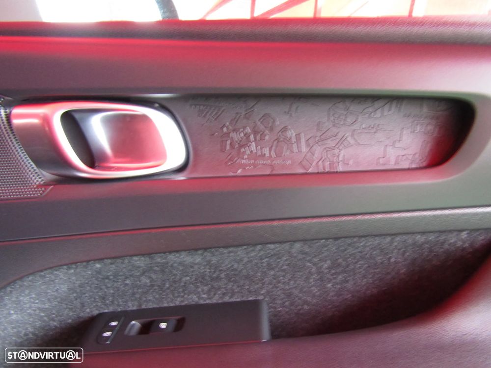 Volvo XC 40 2.0 D3 Momentum - 15