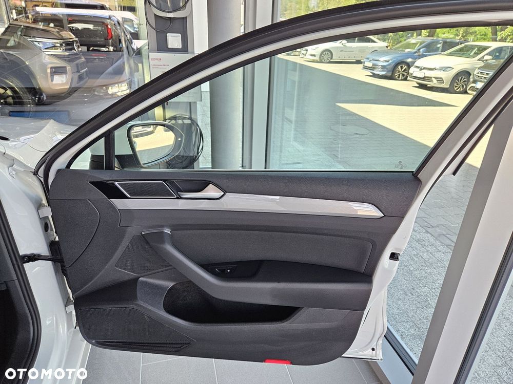 Volkswagen Passat 2.0 TDI EVO Business DSG - 30