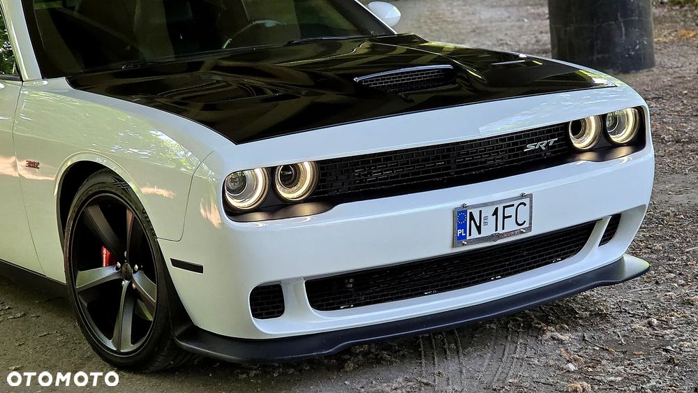 Dodge Challenger - 6