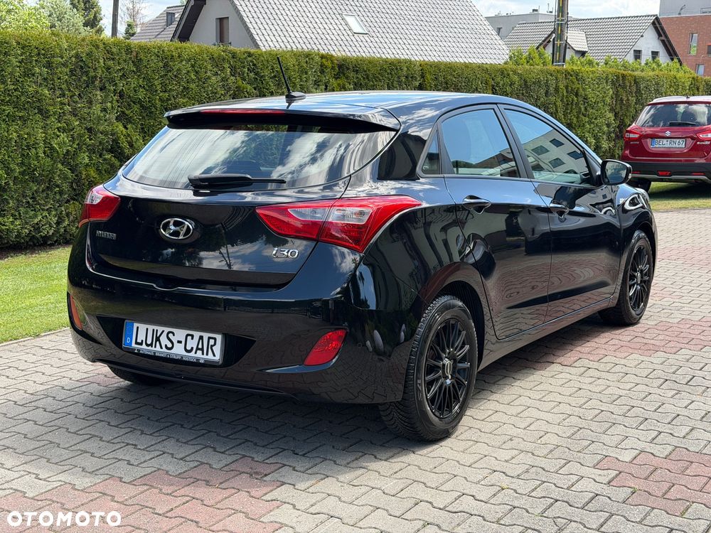 Hyundai i30 blue 1.4 Classic Navigation - 39