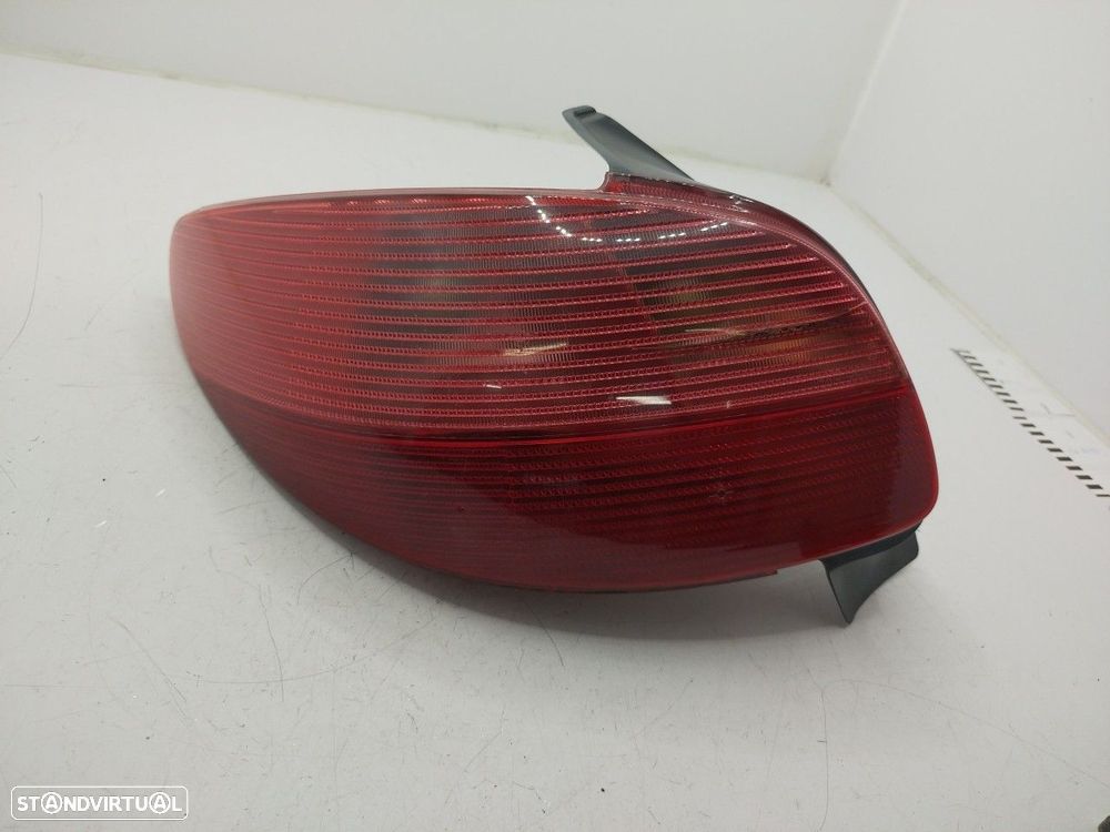 Farolim Stop Esq Peugeot 206 (2A/C) - 1