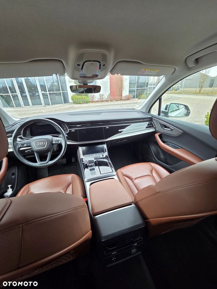 Audi Q7 - 6