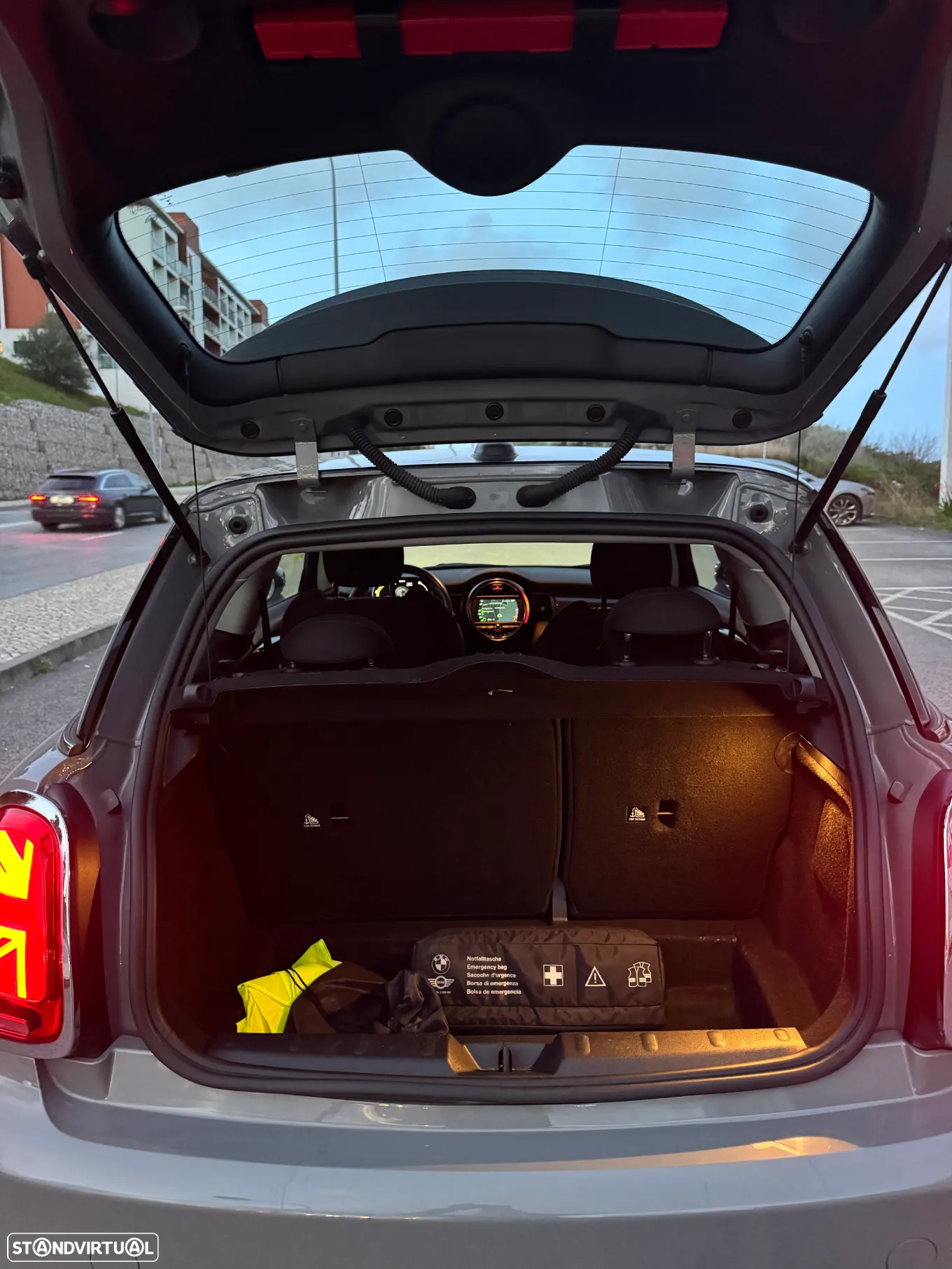 MINI 3 Portas Cooper SE - 16
