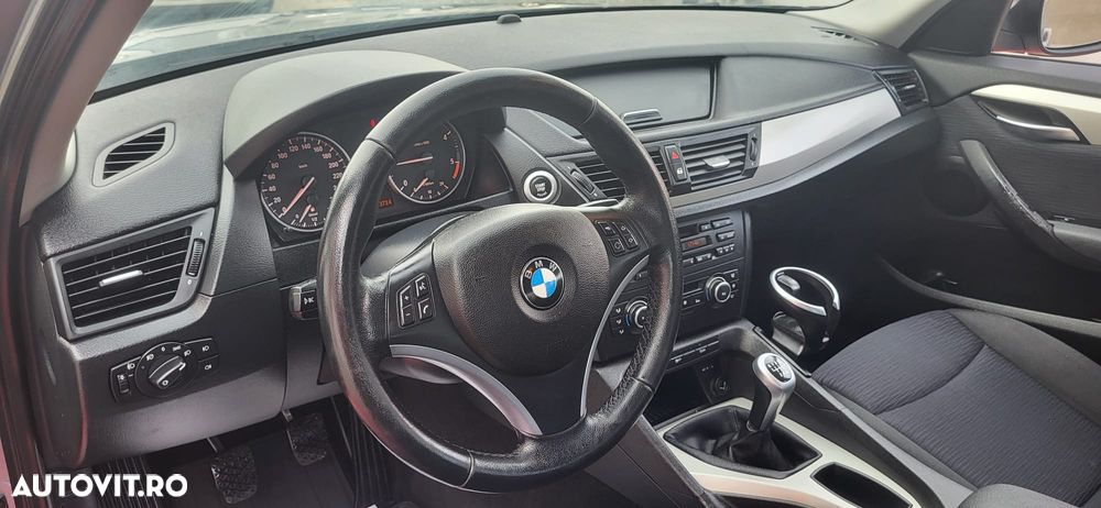 BMW X1 sDrive18d - 31