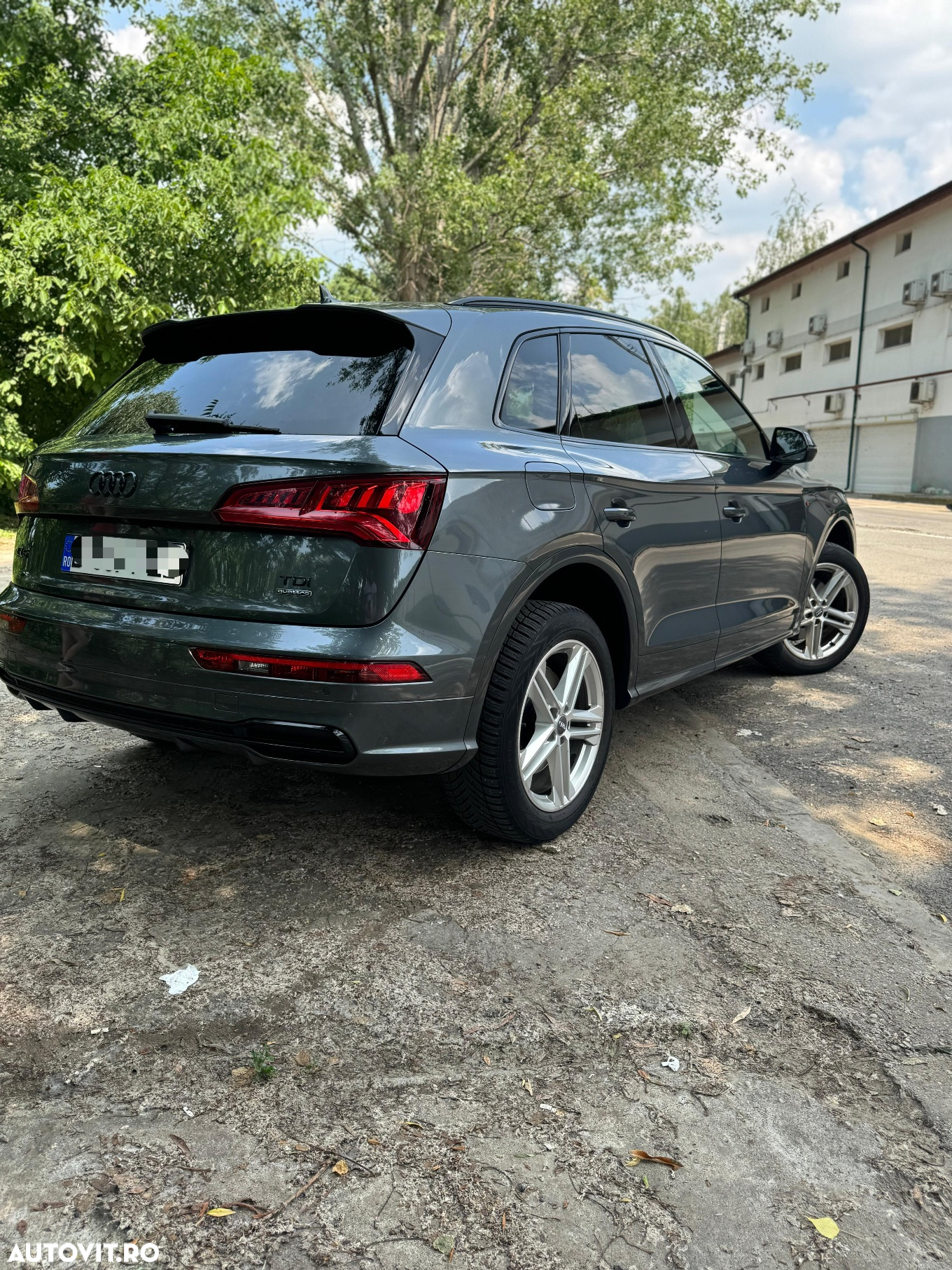 Audi Q5 2.0 40 TDI quattro S tronic Sport - 6