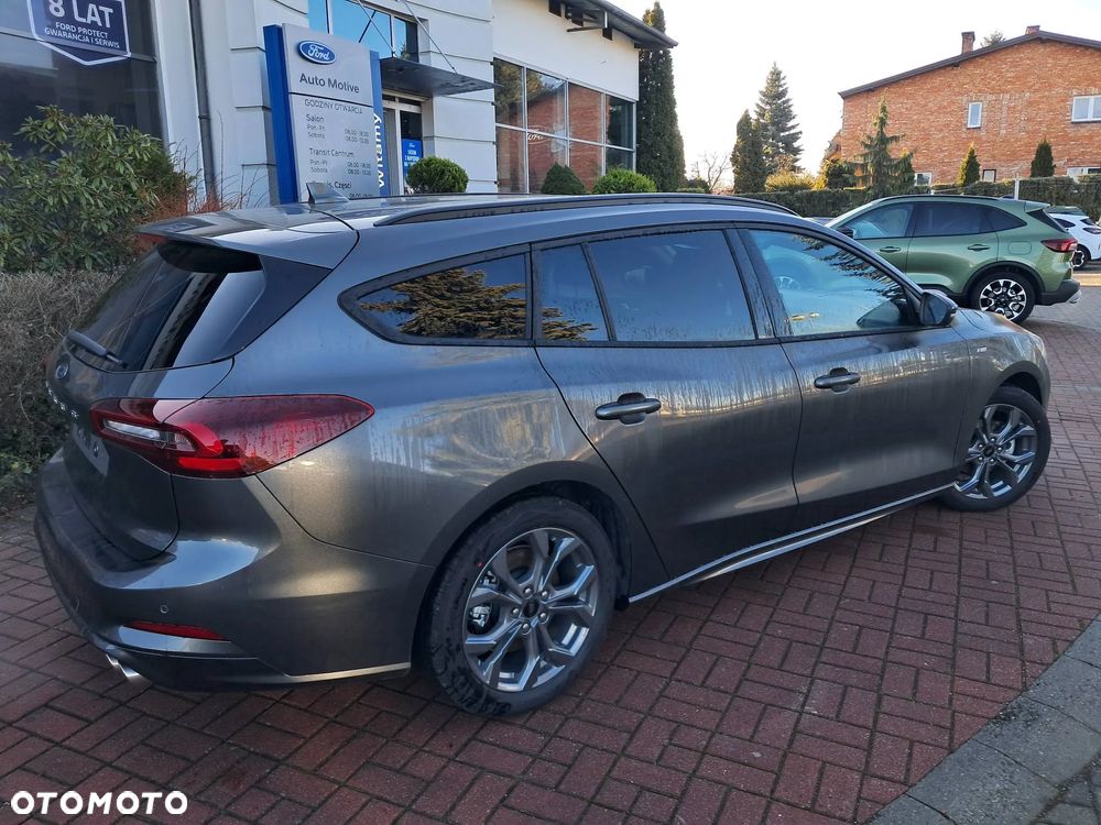 Ford Focus SW 1.0 EcoBoost mHEV ST-Line X - 11