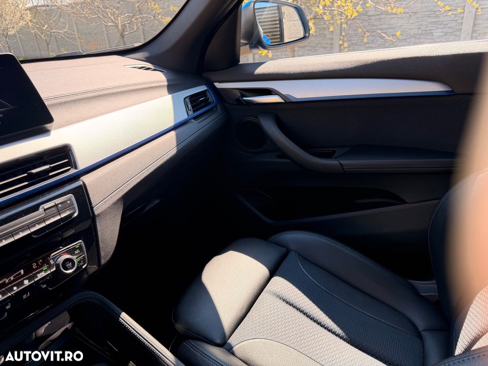 BMW X1 xDrive20d AT - 32