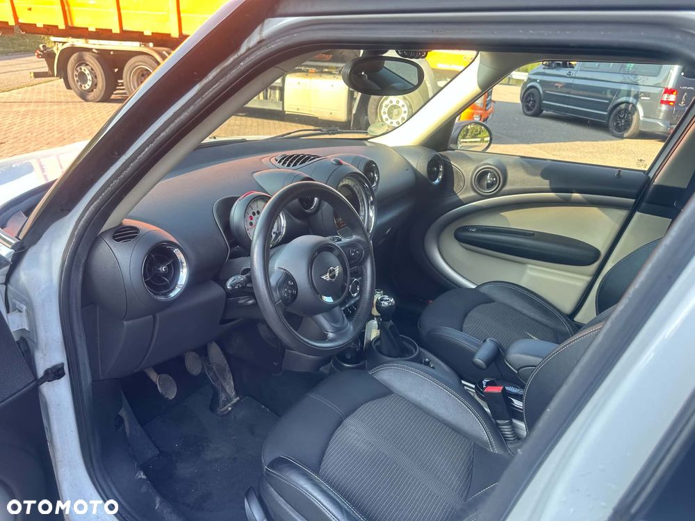 Mini Countryman 2012 photo 3