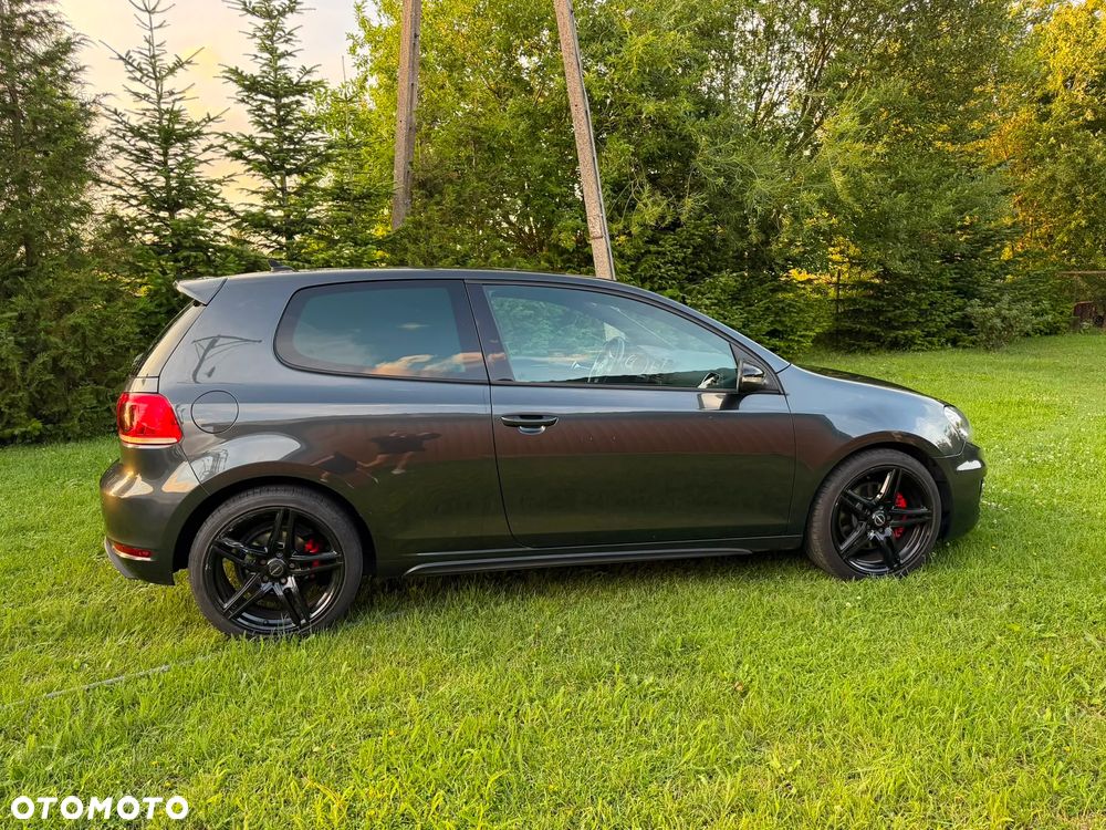 Volkswagen Golf 2.0 TDI GTD - 11