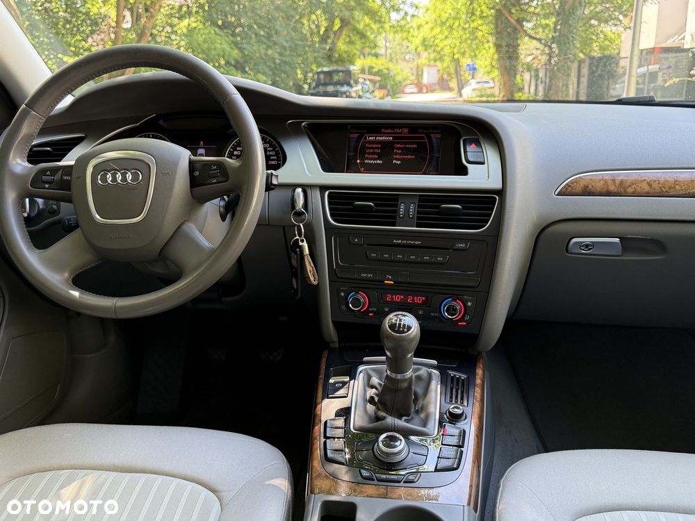 Audi A4 Avant 2.0 TDI - 30