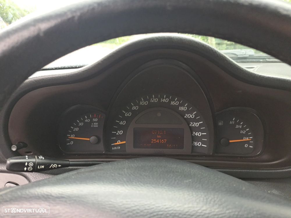 Mercedes-Benz C 220 CDi Sport Coupé Evolution - 13