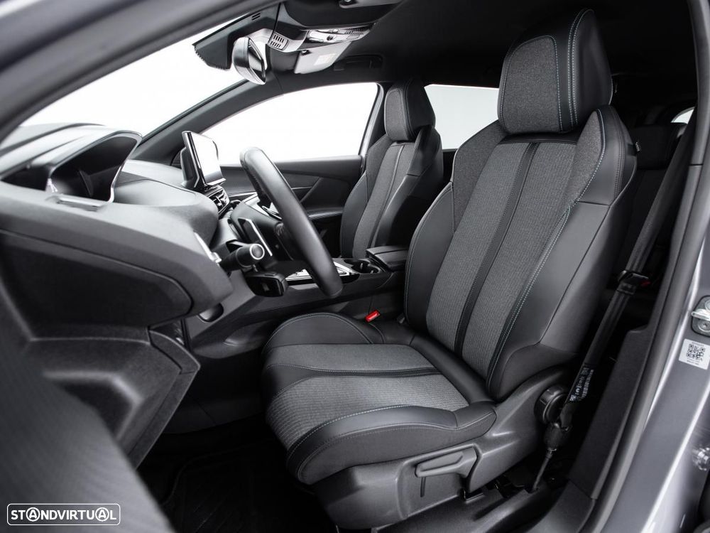 Peugeot 5008 - 8