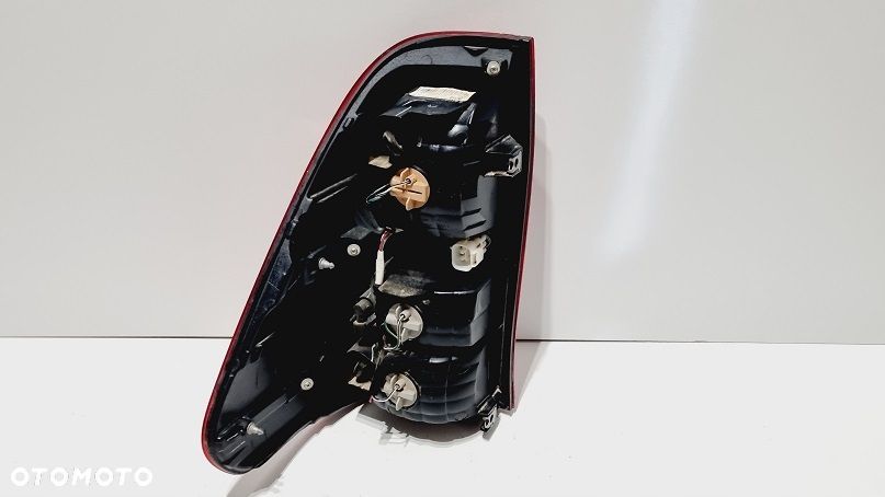 LAMPA TYŁ PRAWA TOYOTA HILUX VIII EUROPA - 3
