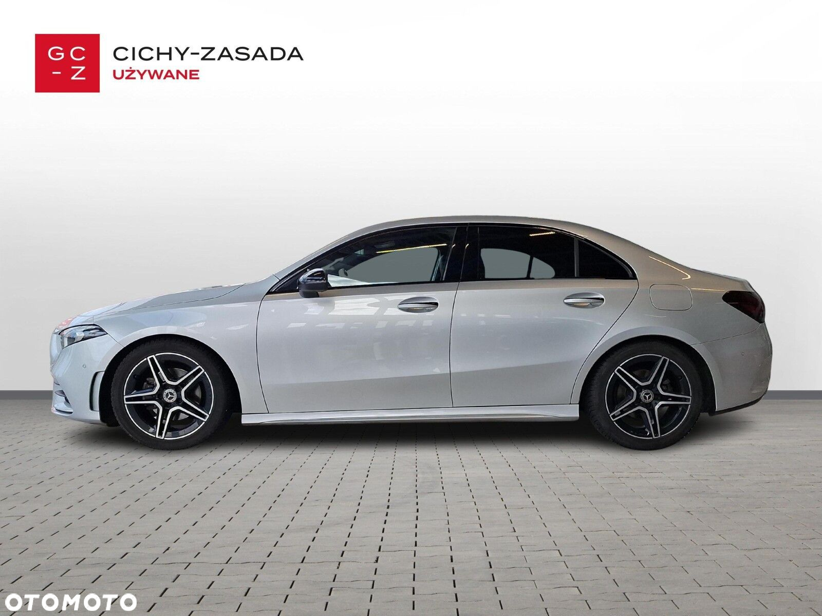 Mercedes-Benz Klasa A 200 AMG Line 7G-DCT - 2