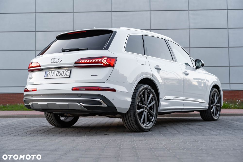 Audi Q7 - 7