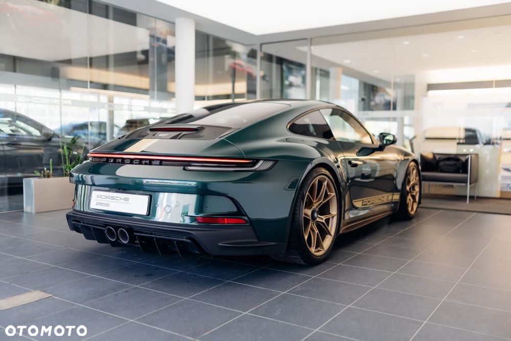 Porsche 911 GT3 Touring PDK - 12
