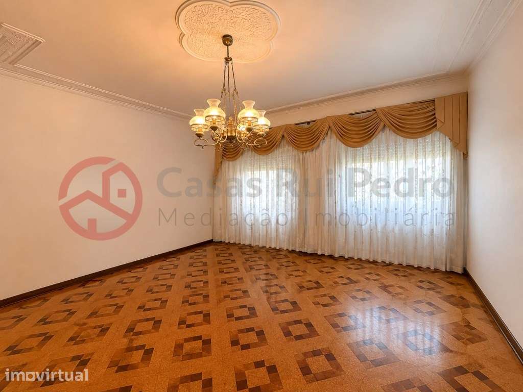Apartamento T3 junto ao metro de superficie do Laranjeiro - Grande imagem: 3/35