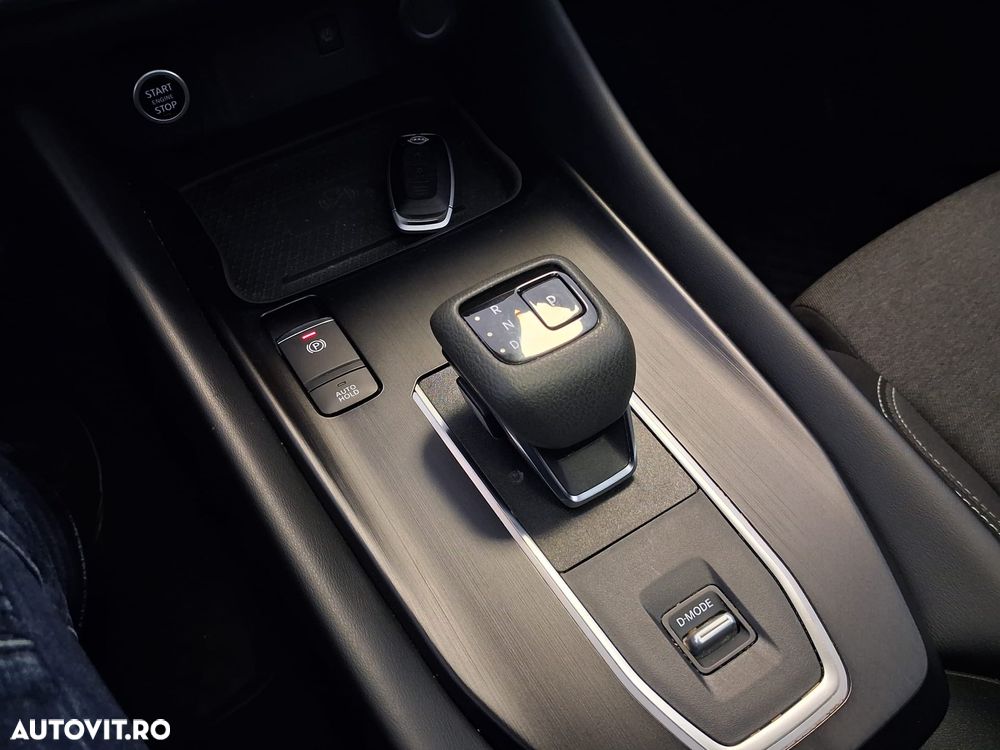 Nissan Qashqai 1.3 l MHEV X-Tronic N-Connecta - 9