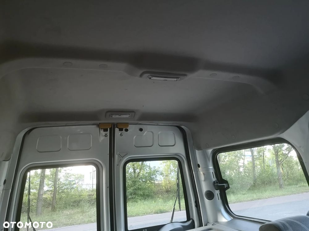 Ford Tourneo Connect - 24